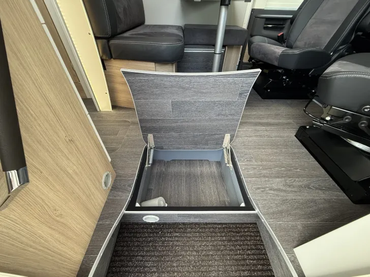 Fahrzeugbild Frankia M-Line NEO MI 7 GDK BLACKLINE 4,5t #SONDERMODELL #28