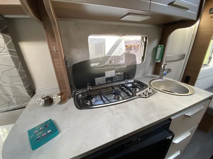 Fahrzeugbild Knaus Sport 460 EU #16