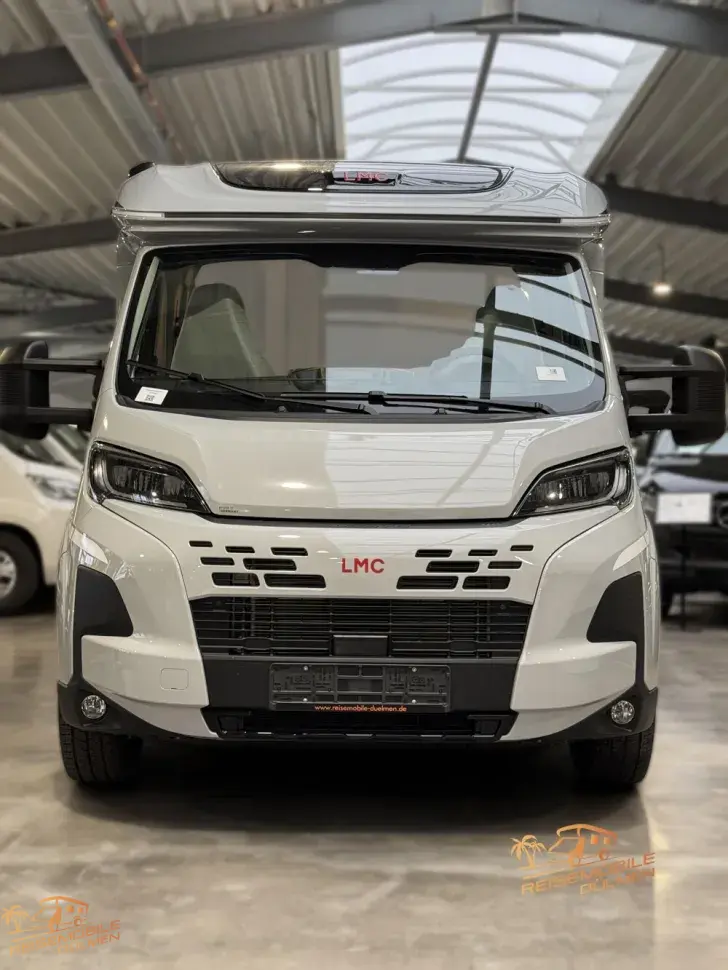 Fahrzeugbild LMC Cruiser 750 EL #3