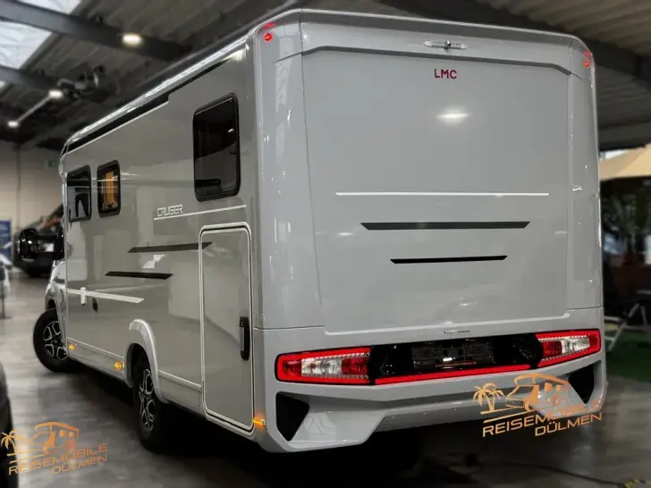 Fahrzeugbild LMC Cruiser 750 EL #6