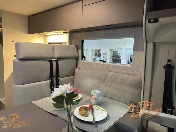 Fahrzeugbild LMC Cruiser 750 EL #13