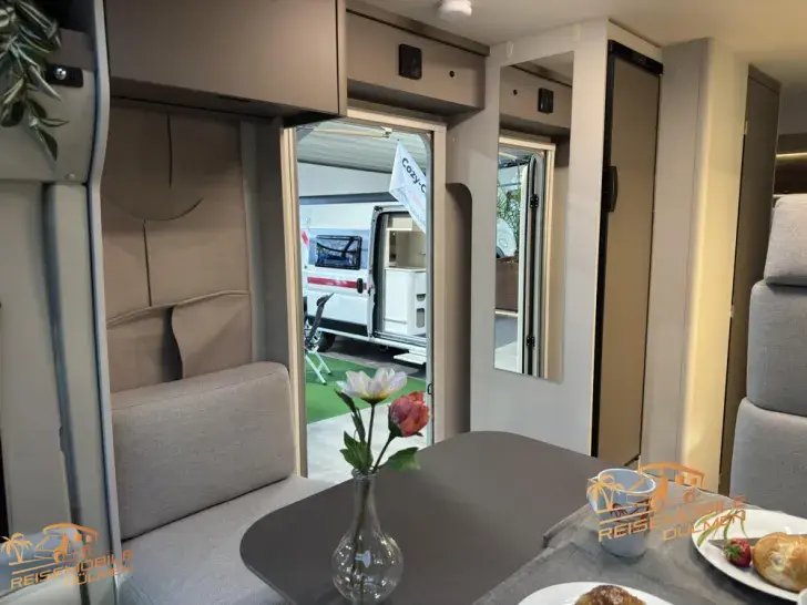 Fahrzeugbild LMC Cruiser 750 EL #14