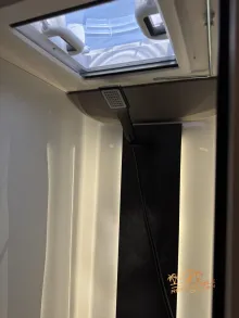 Fahrzeugbild LMC Cruiser 750 EL #21