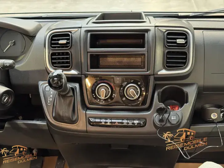 Fahrzeugbild LMC Cruiser 750 EL #25