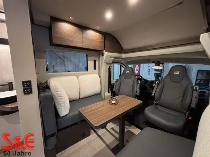 Fahrzeugbild Bürstner Signature SFT 7.1 #11