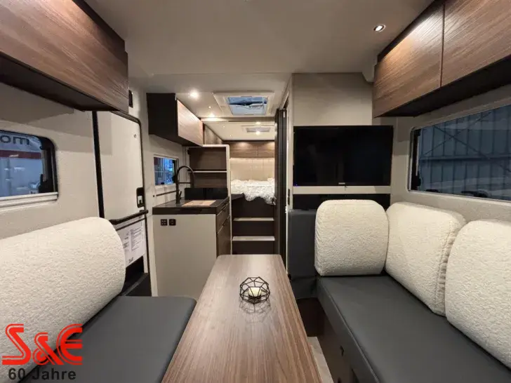 Fahrzeugbild Bürstner Signature SFT 7.1 #12