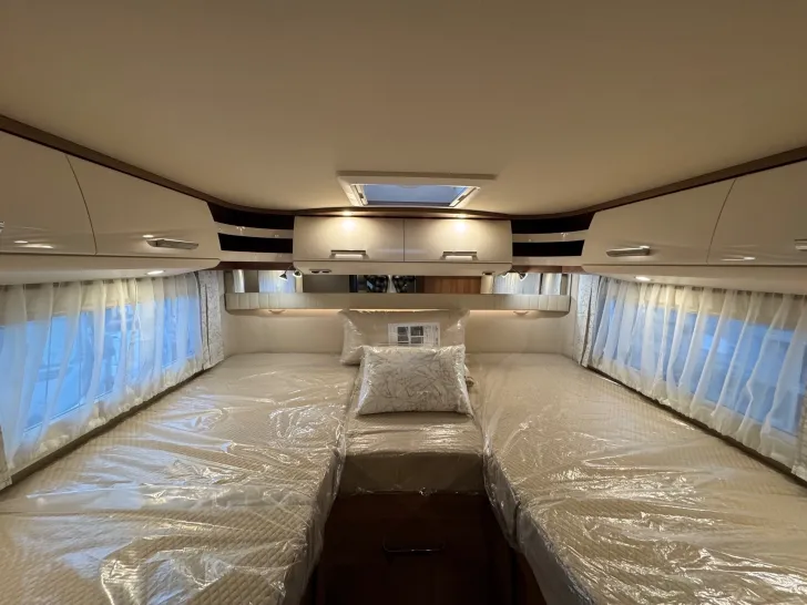 Fahrzeugbild Carthago C1-tourer T 143 KB-LE comfort 4.2t Autark Lithium & Solar #18