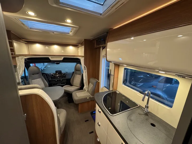 Fahrzeugbild Carthago C1-tourer T 143 KB-LE comfort 4.2t Autark Lithium & Solar #19