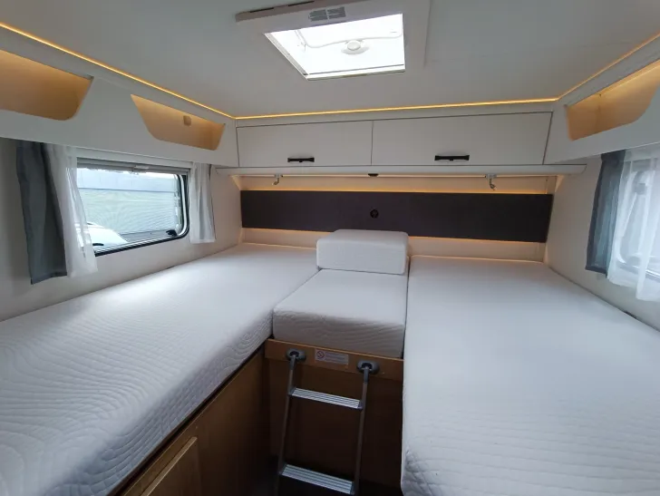 Fahrzeugbild Sunlight T 67 #12