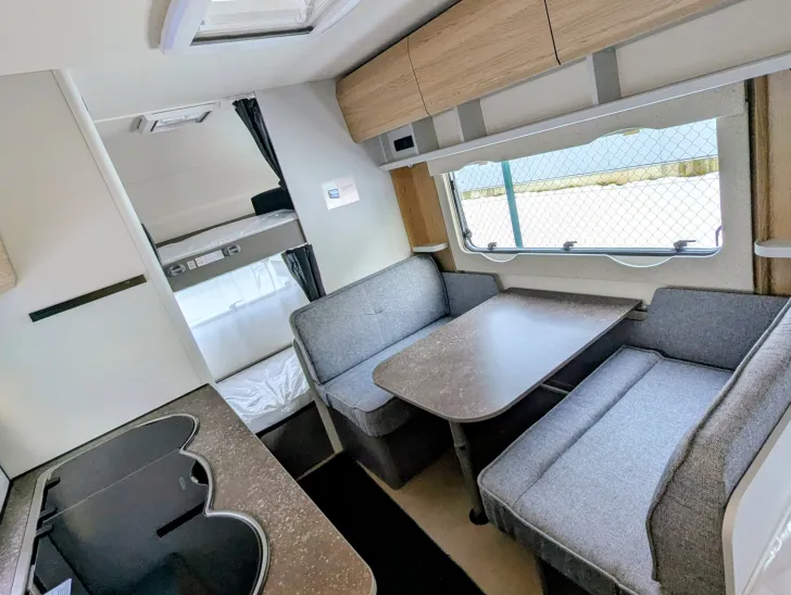 Fahrzeugbild Bürstner B66 480 TK 1,6 T AUFLASTUNG, ETAGENBETTEN #4