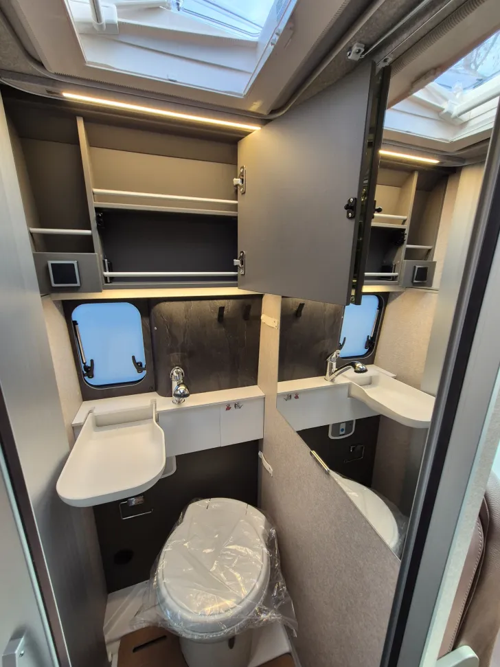 Fahrzeugbild Hymer Yosemite *180PS*Dieselheizung* #27