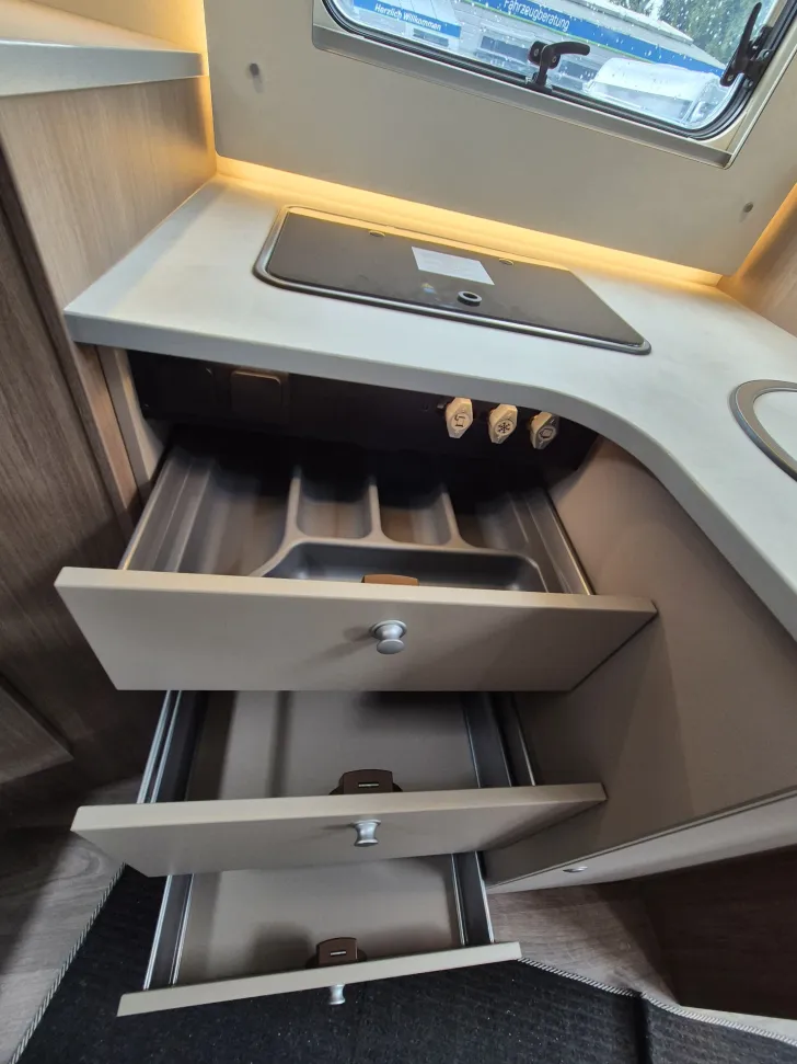 Fahrzeugbild Carado I338 pro+ *Automatik* #32