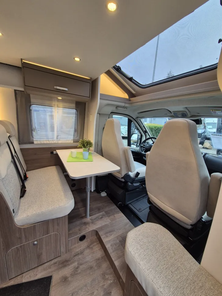 Fahrzeugbild Carado T338 pro+ *Automatik*Hubbett*Fahrradträger* #9