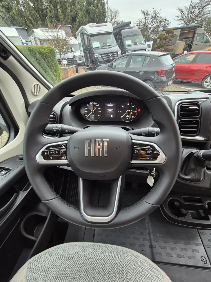 Fahrzeugbild Carado T338 pro+ *Automatik*Hubbett*Fahrradträger* #12