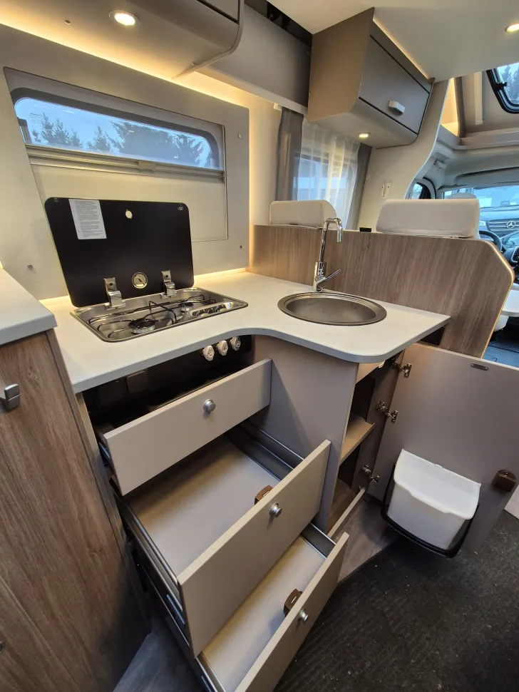 Fahrzeugbild Carado T338 pro+ *Automatik*Hubbett*Fahrradträger* #23