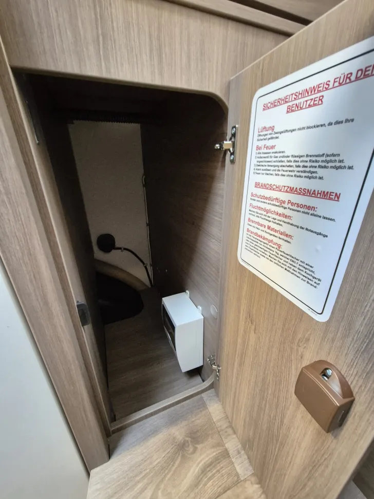 Fahrzeugbild Carado T338 pro+ *Automatik*Hubbett*Fahrradträger* #32