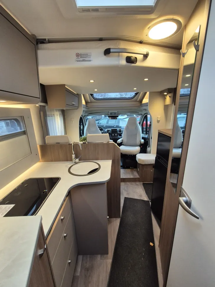 Fahrzeugbild Carado T338 pro+ *Automatik*Hubbett*Fahrradträger* #37