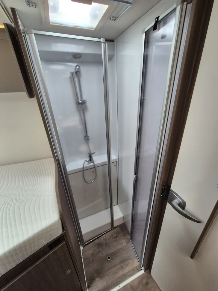 Fahrzeugbild Carado T447 pro+ *Hubbett*Markise*Safety-Paket* #27