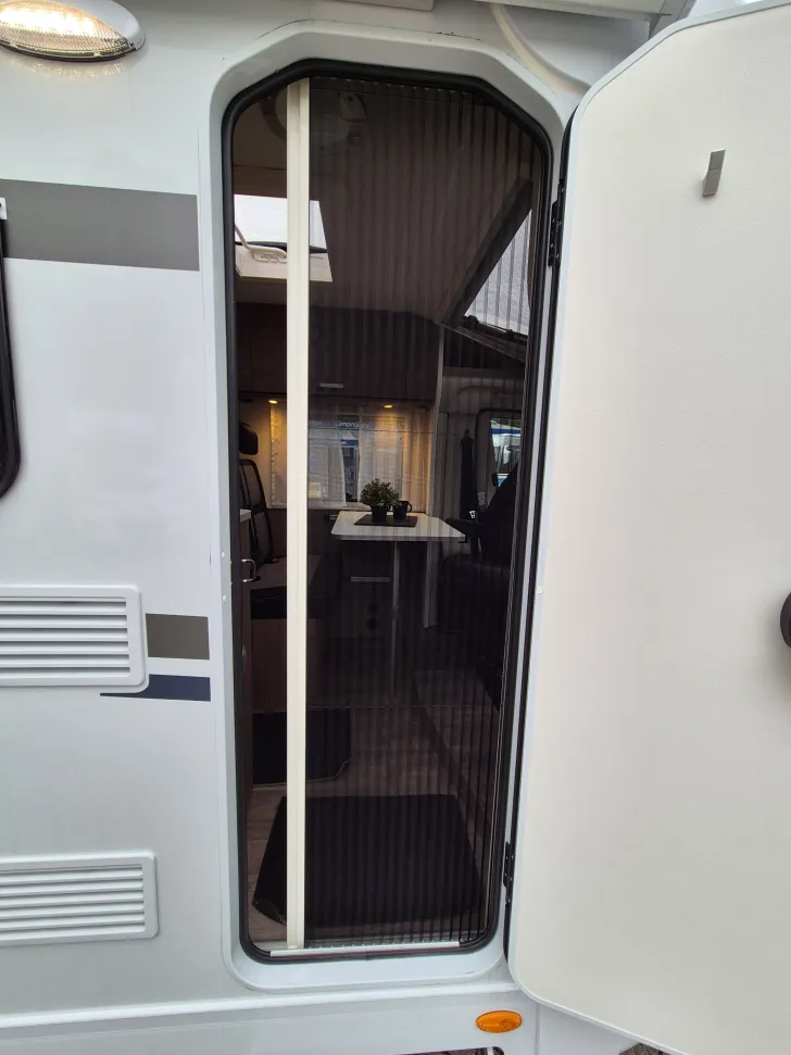 Fahrzeugbild Carado V337 *Markise*Fahrradträger* #8