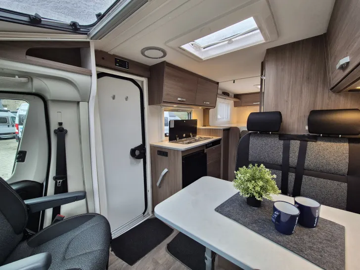 Fahrzeugbild Carado V337 *Markise*Fahrradträger* #17