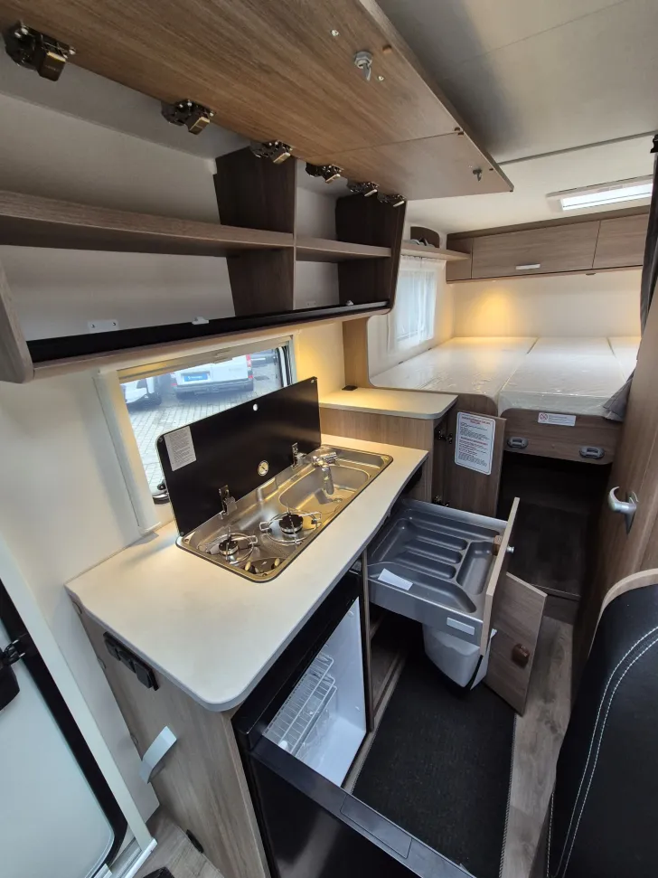 Fahrzeugbild Carado V337 *Markise*Fahrradträger* #20