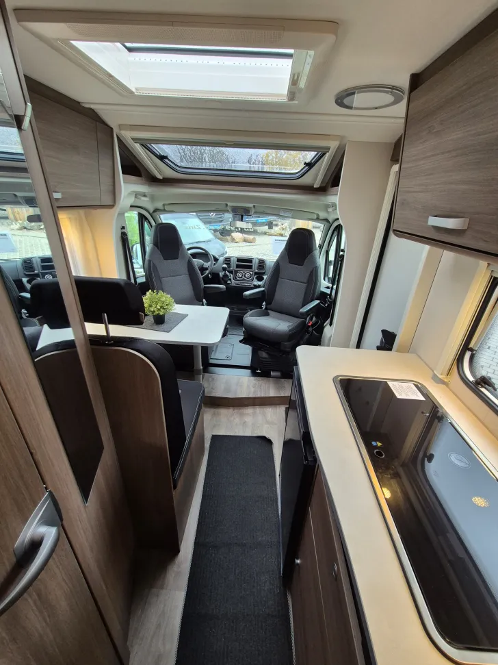 Fahrzeugbild Carado V337 *Markise*Fahrradträger* #32