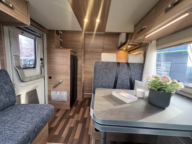 Fahrzeugbild Weinsberg CaraSuite 700 ME *Lithium*elektr. Parkbremse* #7