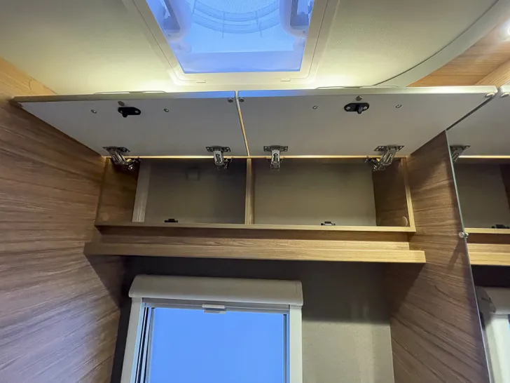 Fahrzeugbild Weinsberg CaraSuite 700 ME *Lithium*elektr. Parkbremse* #25