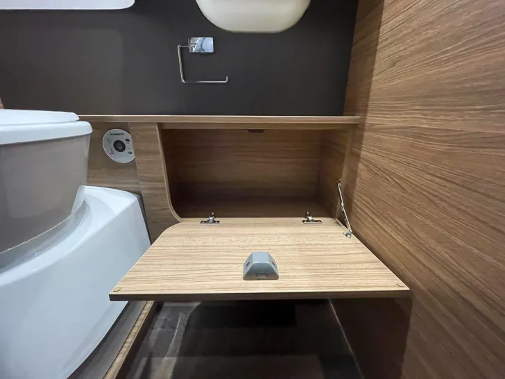 Fahrzeugbild Weinsberg CaraSuite 700 ME *Lithium*elektr. Parkbremse* #26