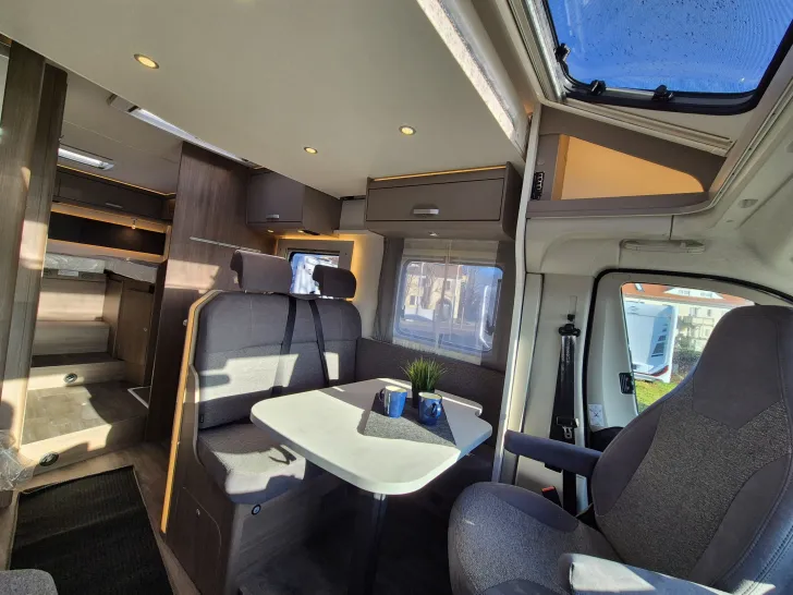 Fahrzeugbild Carado T447 pro+ *Hubbett*Bettumb.*Vorber.-Solar/RFK* #18