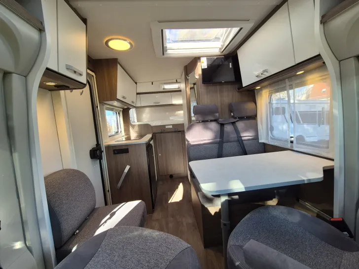 Fahrzeugbild Carado V132 pro+ *Bettenumbau*Safety*TV* #12