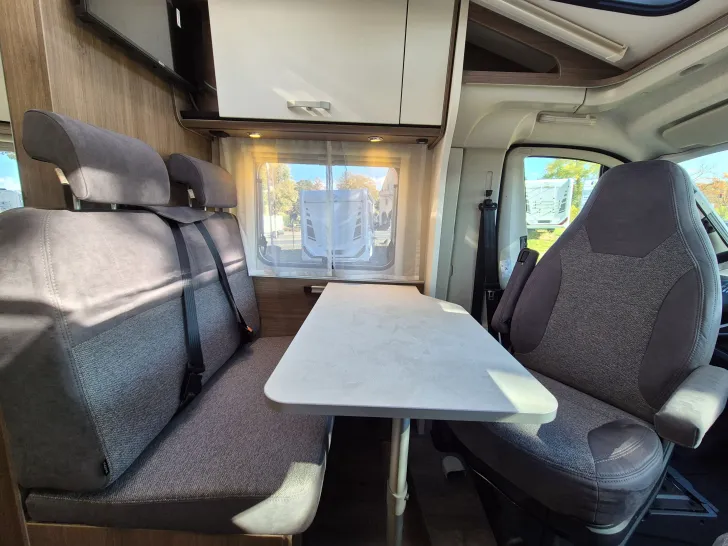 Fahrzeugbild Carado V132 pro+ *Bettenumbau*Safety*TV* #15