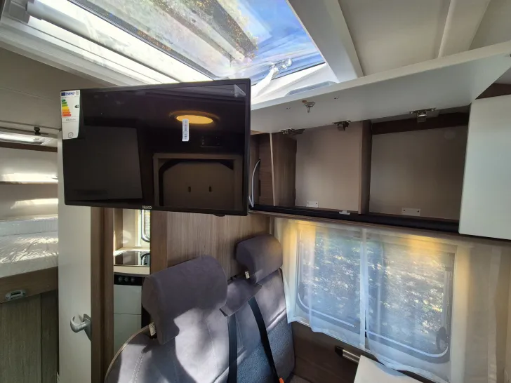 Fahrzeugbild Carado V132 pro+ *Bettenumbau*Safety*TV* #16