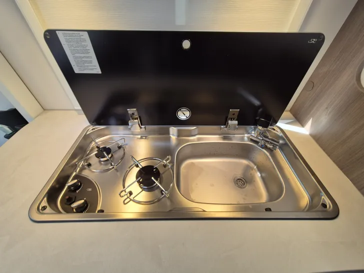 Fahrzeugbild Carado V132 pro+ *Bettenumbau*Safety*TV* #19