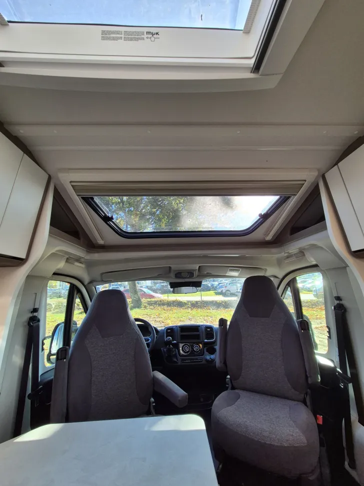 Fahrzeugbild Carado V132 pro+ *Bettenumbau*Safety*TV* #32