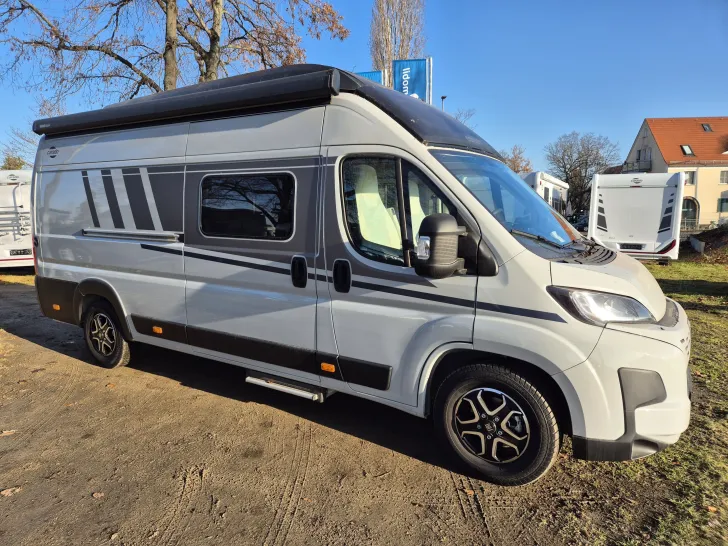 Fahrzeugbild Carado CV640 PRO+ Aufstelldach*Schwenkbad* #4