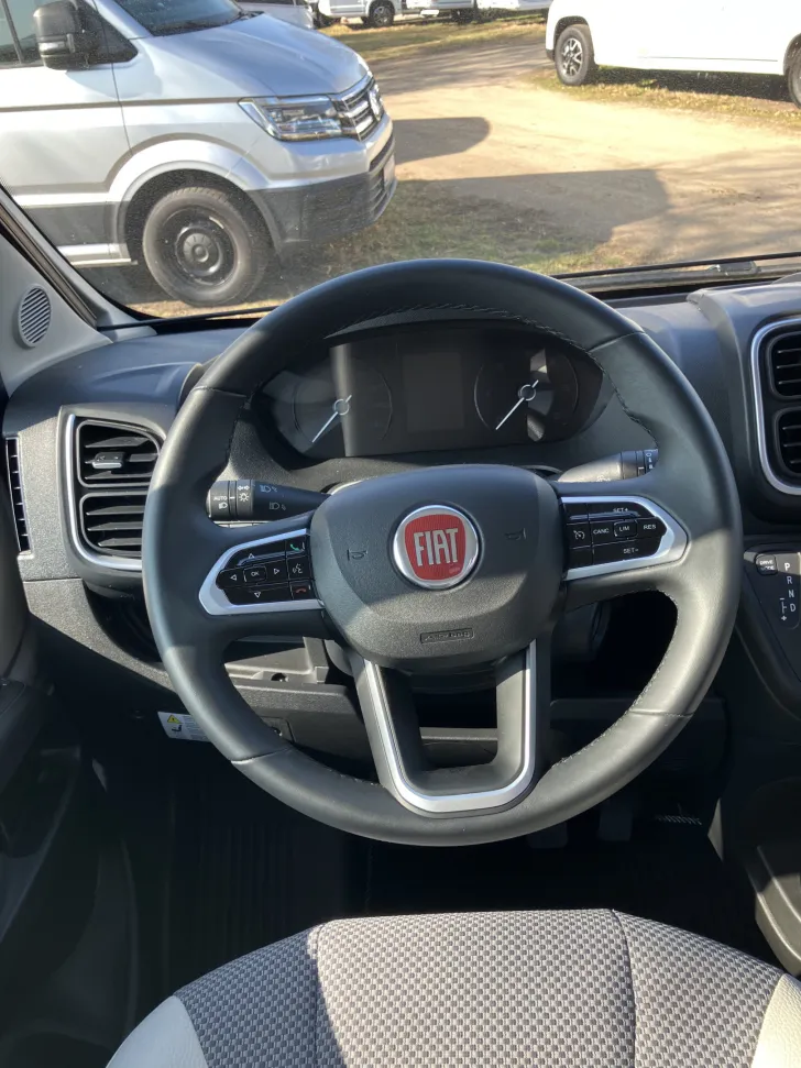 Fahrzeugbild VanTourer 600 D *Totwinkelassistent*Automatik* #5