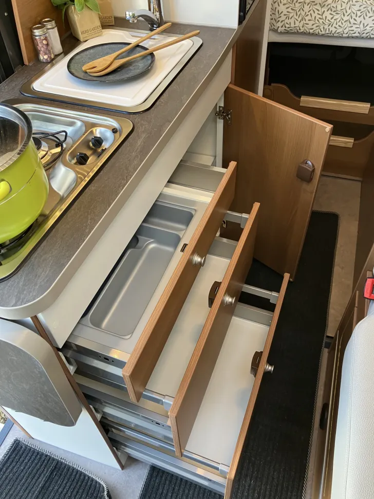 Fahrzeugbild VanTourer 600 D *Totwinkelassistent*Automatik* #16