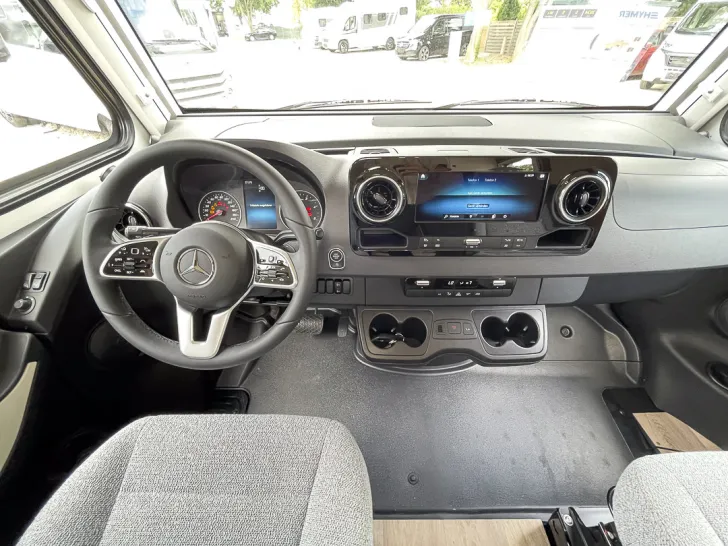 Fahrzeugbild Hymer B-MC I 600 WhiteLine *5.Sitzpl.*Solar*Dachklima #21