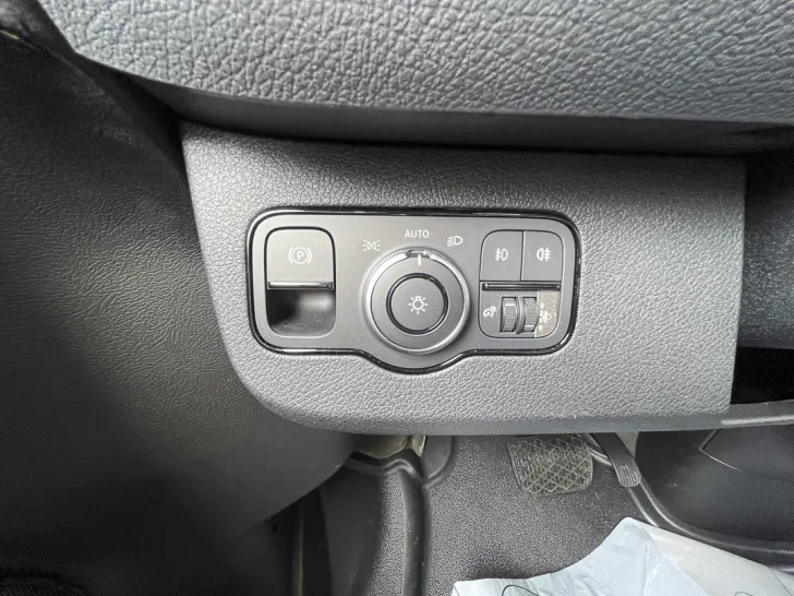 Fahrzeugbild Hymer B-MC I 600 WhiteLine *5.Sitzpl.*Solar*Dachklima #23