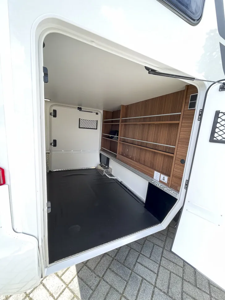 Fahrzeugbild Hymer B-MC I 600 WhiteLine *5.Sitzpl.*Solar*Dachklima #37