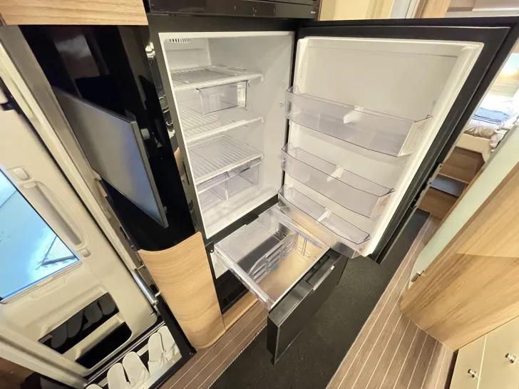 Fahrzeugbild Concorde CRUISER 891LR Diamond Series - 6 Schlafpl. #11