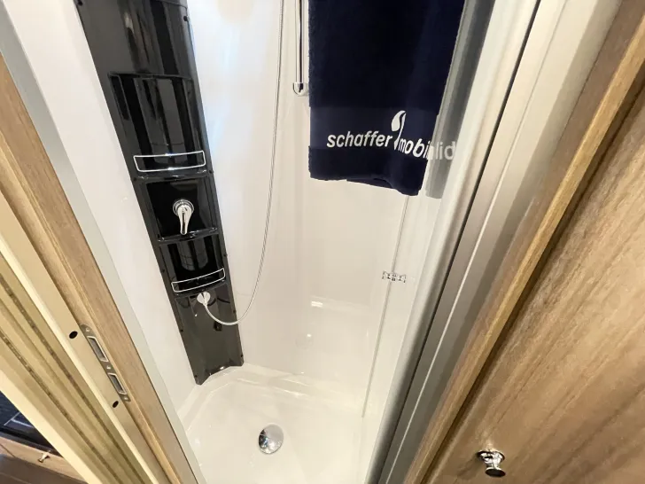 Fahrzeugbild Concorde CRUISER 891LR Diamond Series - 6 Schlafpl. #26