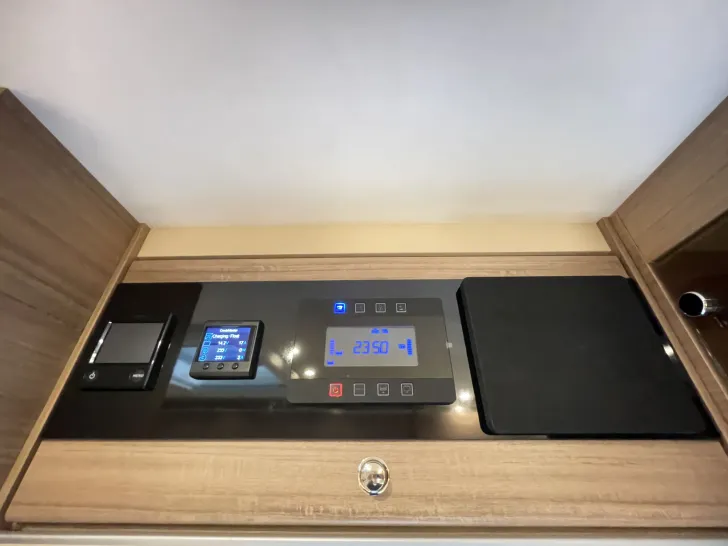 Fahrzeugbild Concorde CRUISER 891LR Diamond Series - 6 Schlafpl. #31