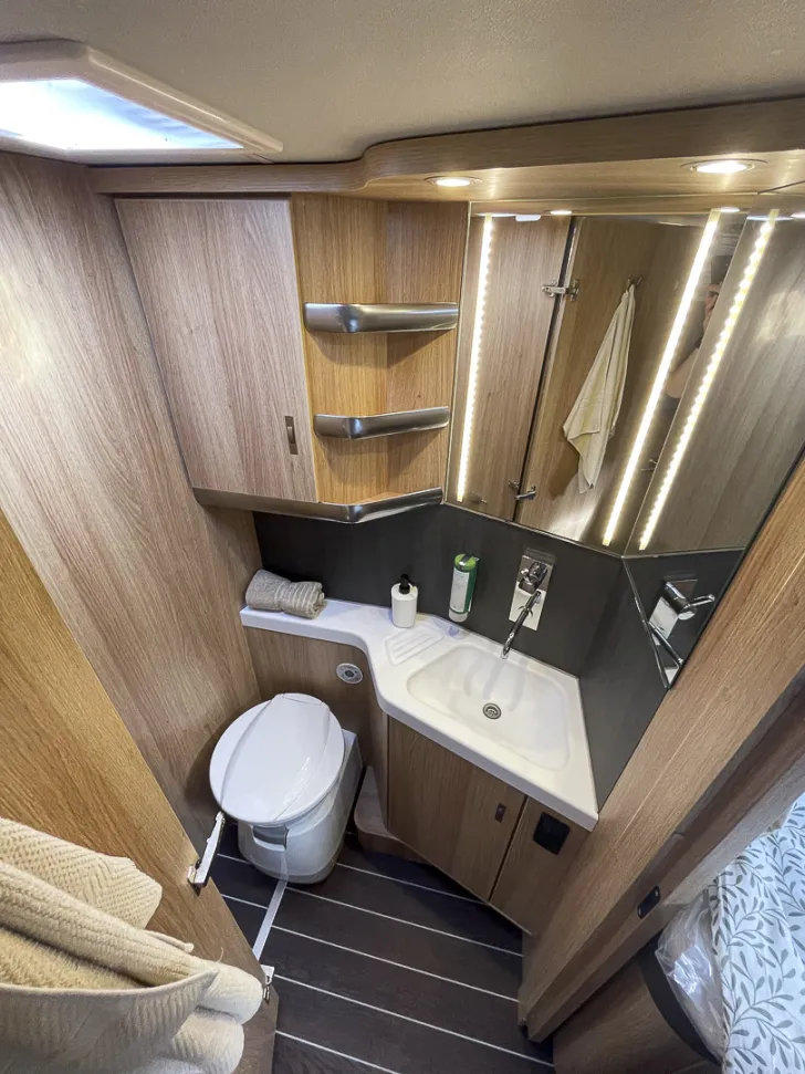 Fahrzeugbild Knaus SKY TI 700 MEG Platinum Selection*Automatik #34