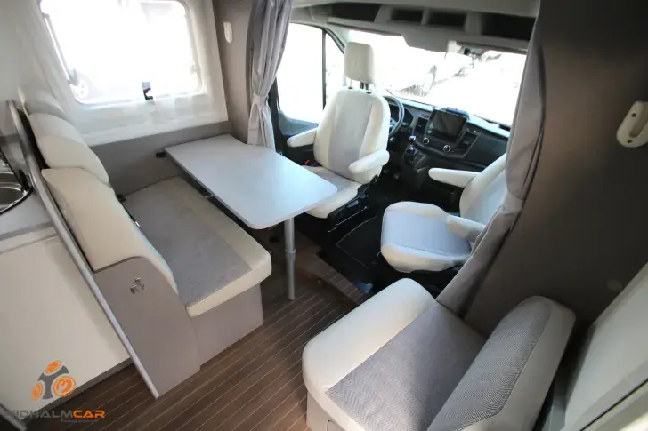 Fahrzeugbild Etrusco T 6.9 SF #9