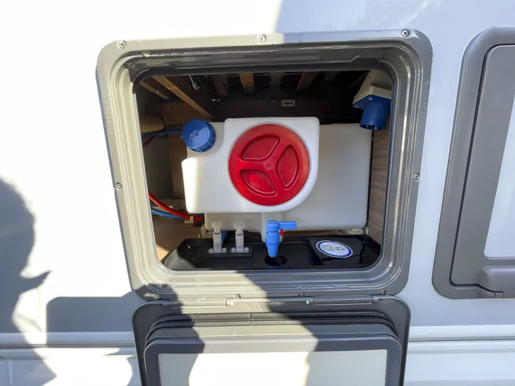 Fahrzeugbild Knaus AZUR 500 EU *Markise*DuoControl* #10