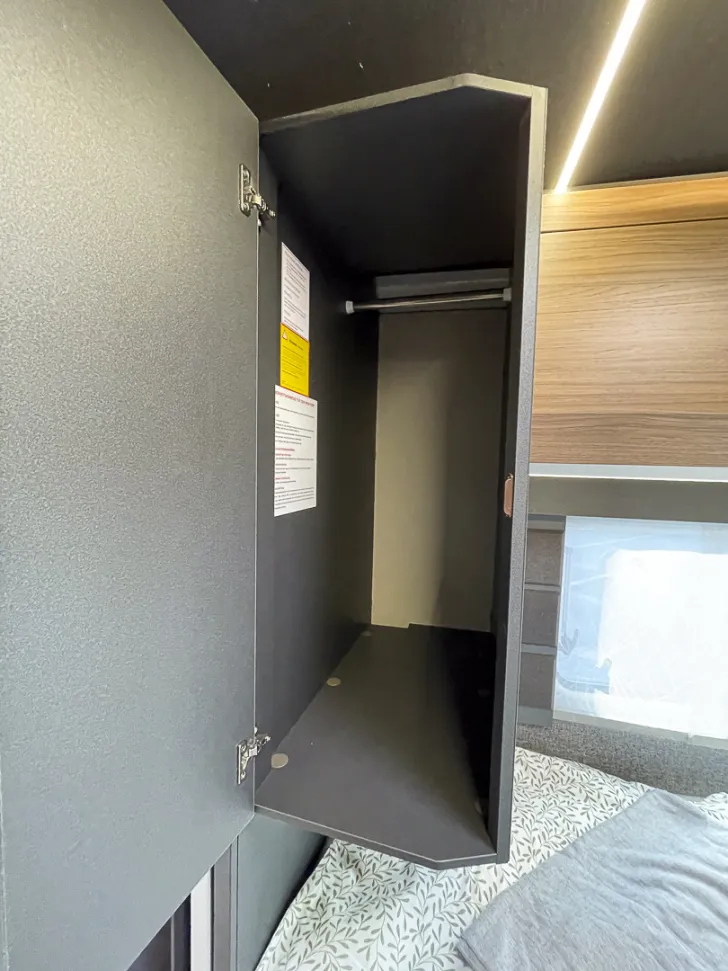 Fahrzeugbild Knaus AZUR 500 EU *Markise*DuoControl* #36