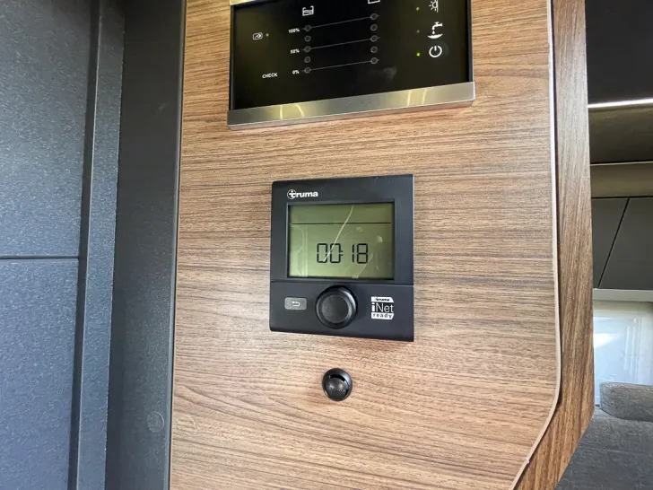 Fahrzeugbild Knaus AZUR 500 EU *Markise*DuoControl* #45