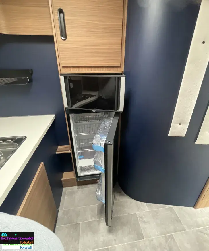 Fahrzeugbild Rimor SAILER 56 Autom., Markise, große Küche hinten #11